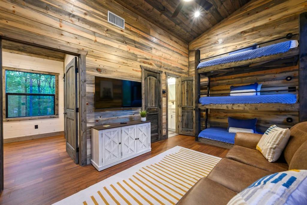 Brand New Luxury 2 Bedroom With Loft And Spa Sleeps 10 Broken Bow Εξωτερικό φωτογραφία